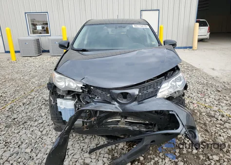 2015 Toyota Rav4 Le z USA, uszkodzony, nr VIN JTMBFREV1FD145761